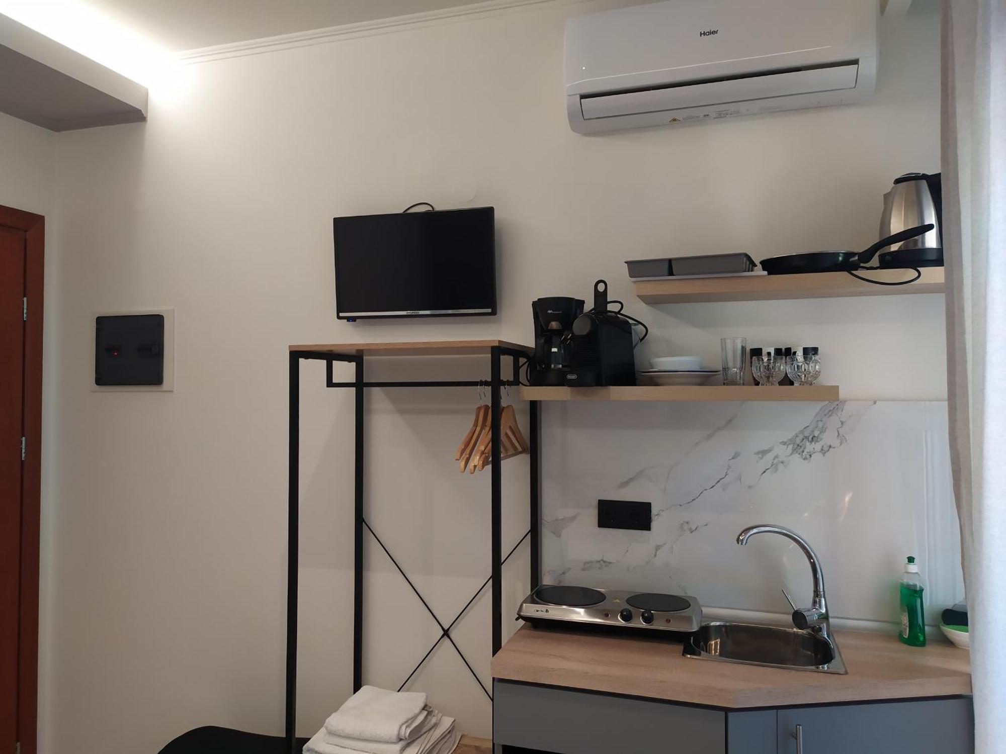 Studios Periklis Limenas  Buitenkant foto